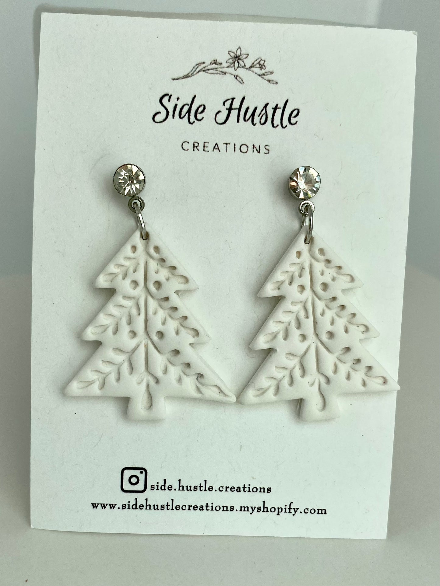 White  Scandinavian Tree Dangle