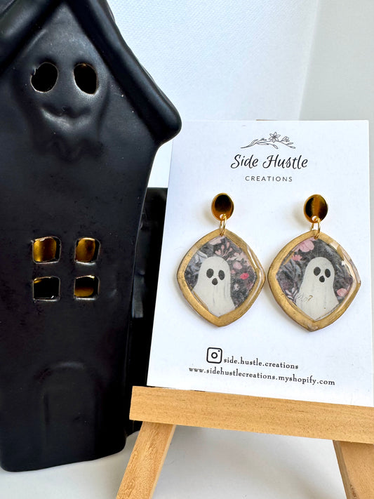 Framed Ghost Wallpaper Dangle