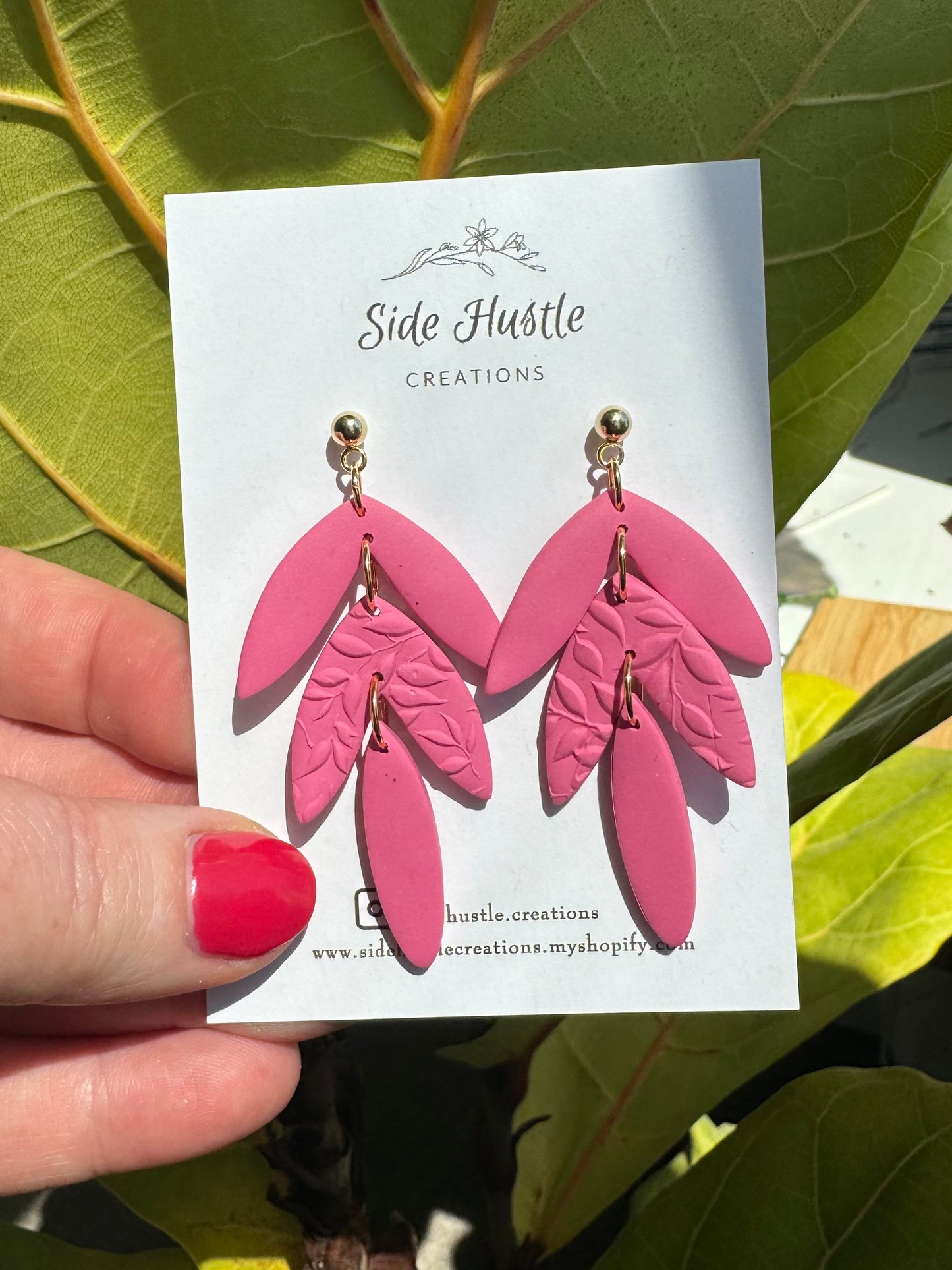 Medium Bright Pink Fern Dangle