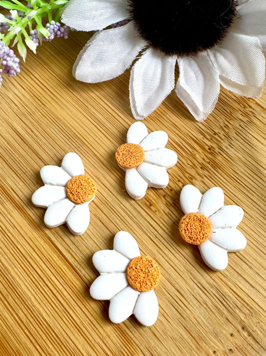 Half Daisy Stud