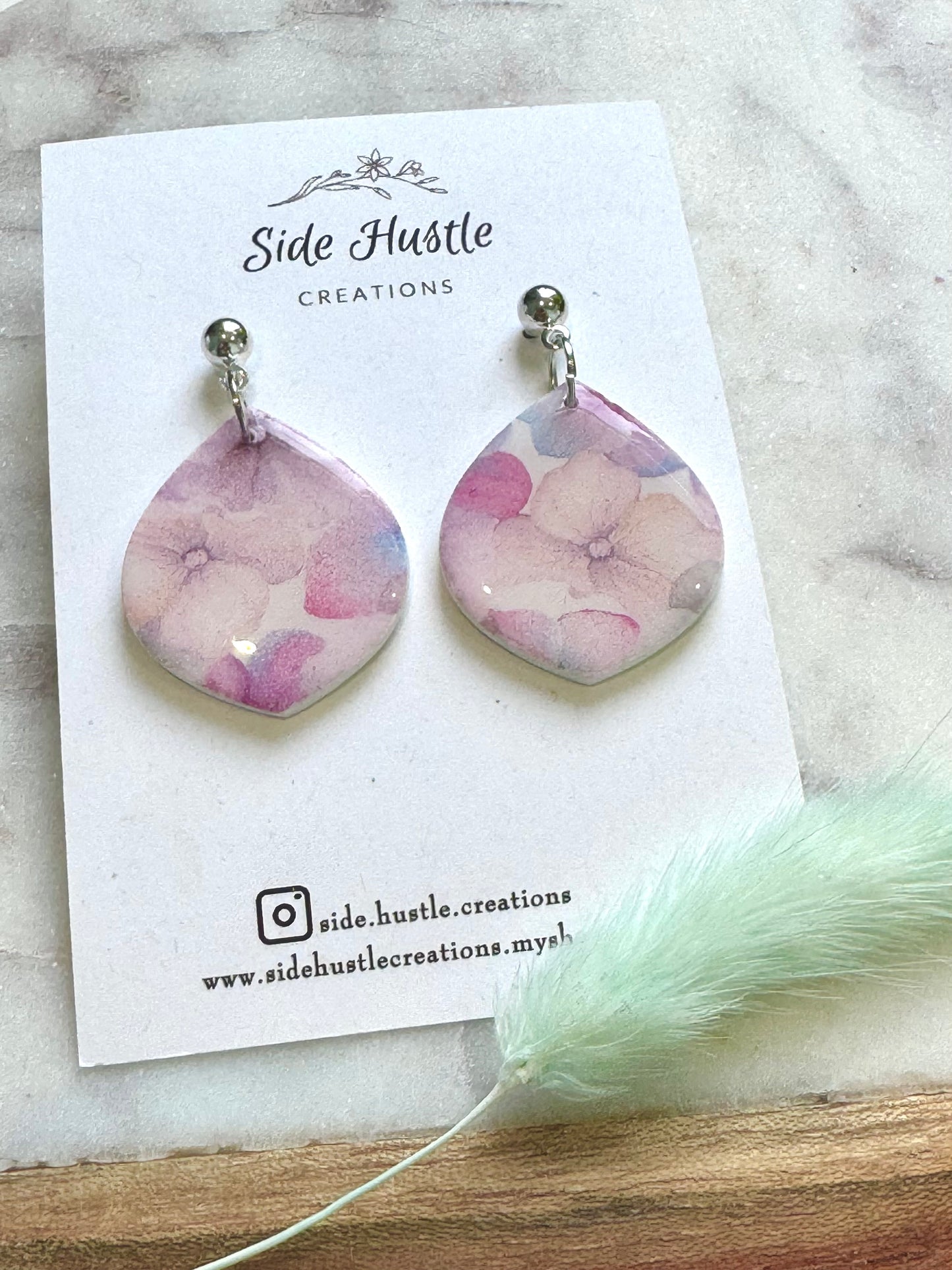 Pressed Flower Pattern Daphne Dangle