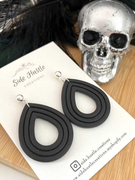Black Selena Dangle
