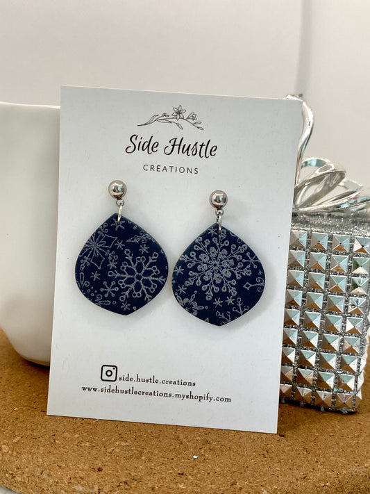 Navy and Silver Snow Flake Daphnes