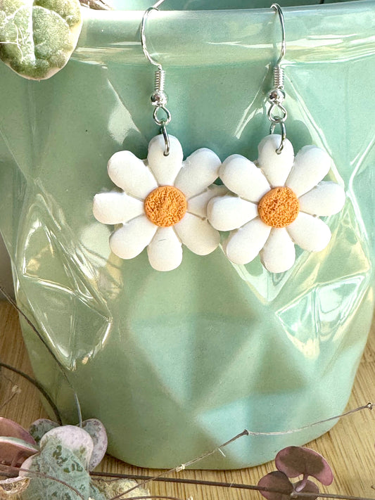 Single Daisy Dangle