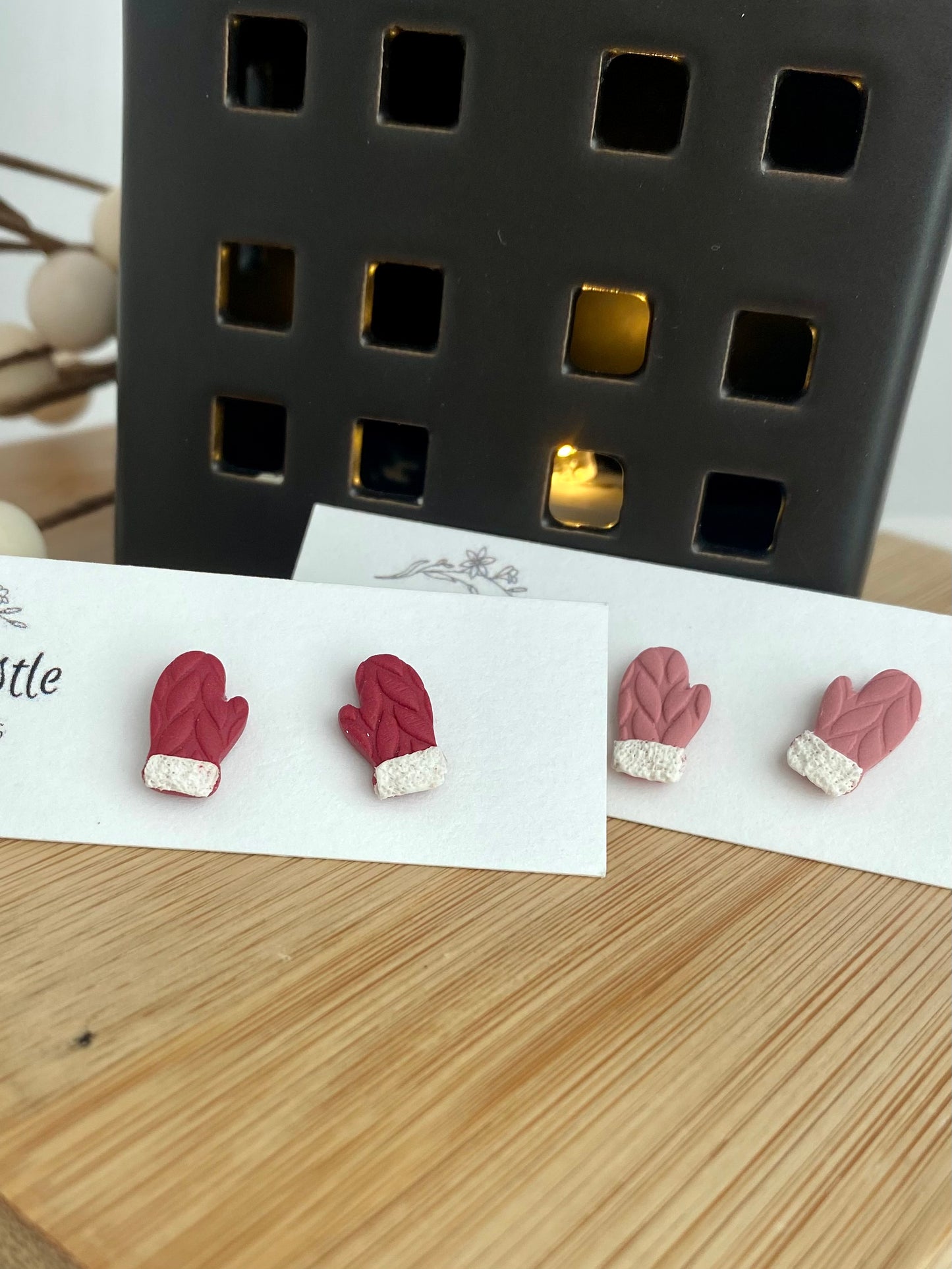 Mini Cozy Mitten Studs
