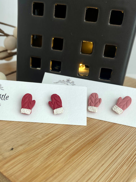 Mini Cozy Mitten Studs