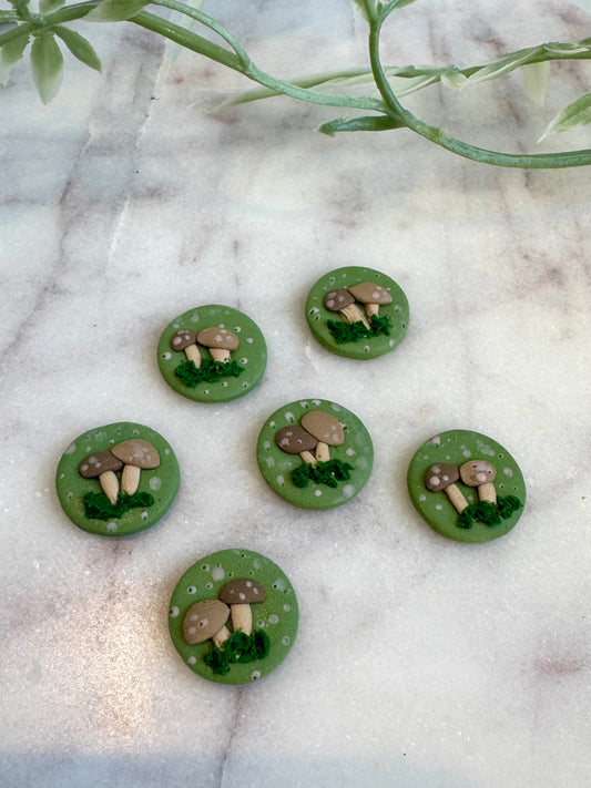 Mushroom Samantha Stud